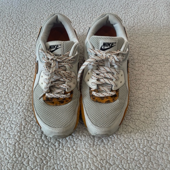 Nike Air Max 90 Animal Print 🧡 - Picture 4 of 9
